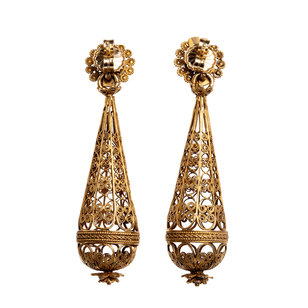 Early 19th Century gold torpedo shaped earrings. Creating cannetille work is a time-intensive process that involves stretching gold into thin threads and coiling the threads into elaborate and intricate designs. English in origin. Circa 1820. back view.